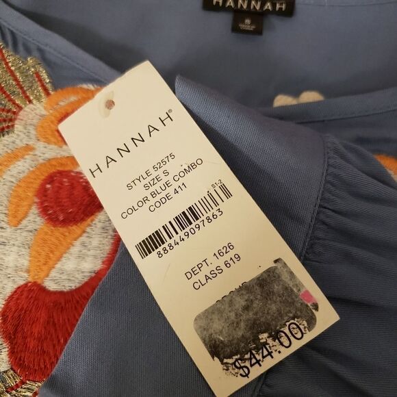 Hannah blue Multicolored embroidered floral top sm - Picture 8 of 9